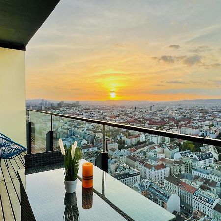 Triiiple Level 31 - Sonnenwohnen Apartment Mit Fantastischem Ausblick Und Parkplatz Виена Екстериор снимка