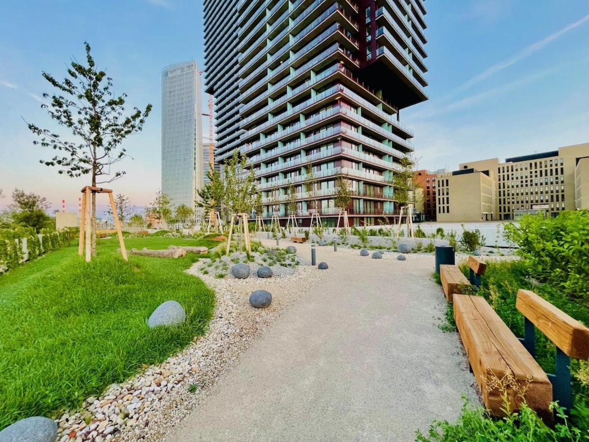 Triiiple Level 31 - Sonnenwohnen Apartment Mit Fantastischem Ausblick Und Parkplatz Виена Екстериор снимка