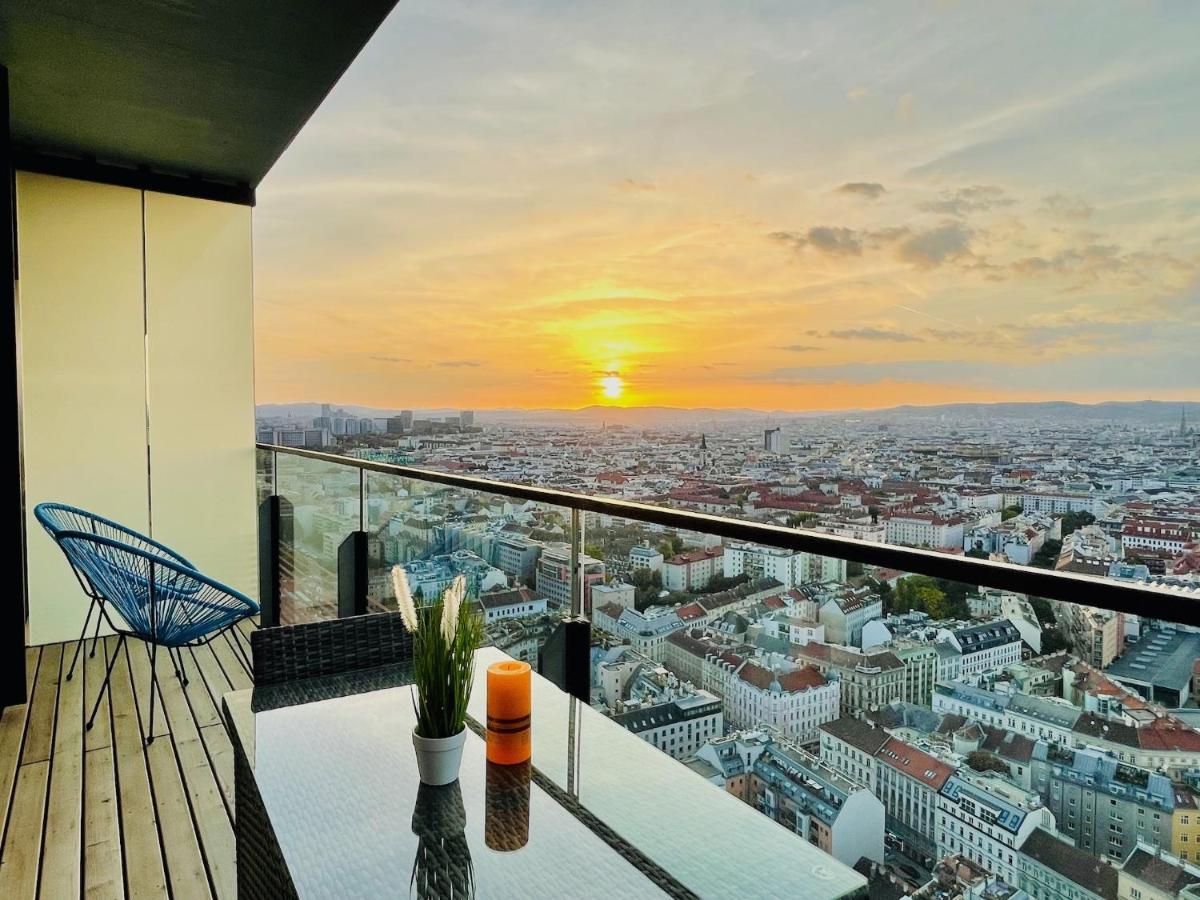 Triiiple Level 31 - Sonnenwohnen Apartment Mit Fantastischem Ausblick Und Parkplatz Виена Екстериор снимка