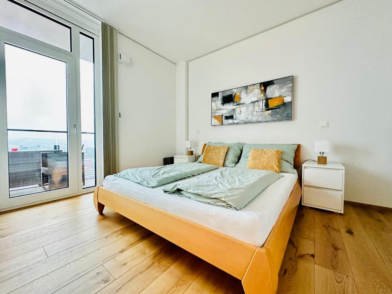 Triiiple Level 31 - Sonnenwohnen Apartment Mit Fantastischem Ausblick Und Parkplatz Виена Екстериор снимка